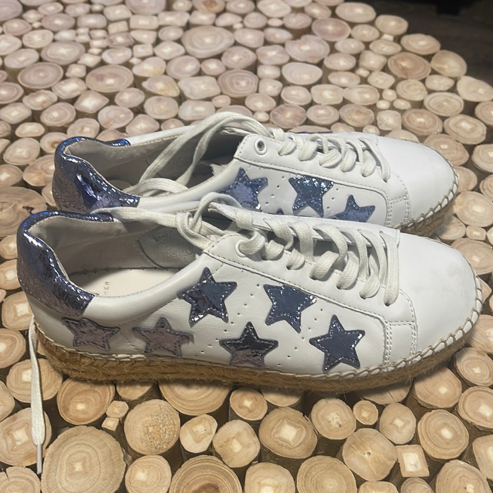 Marc Fisher Marcia Espadrille Sneakers Shoes White With Metallic Stars Womens 6